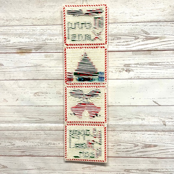 Vintage Needlepoint Holiday wall hanging - Picture 6 of 8